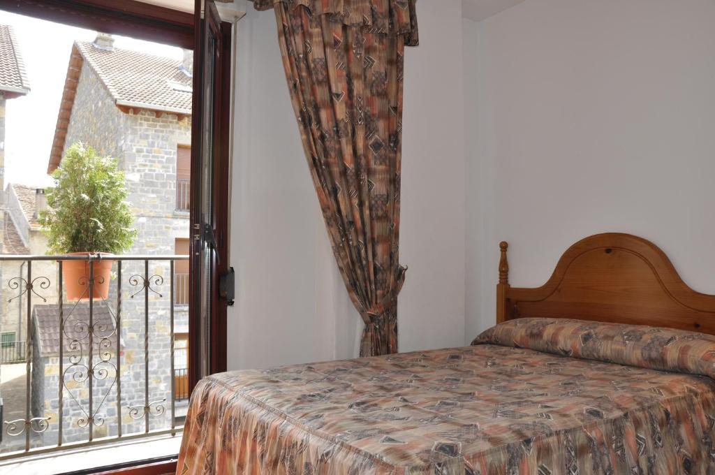 Hotel Castillo D'Acher Siresa Екстер'єр фото
